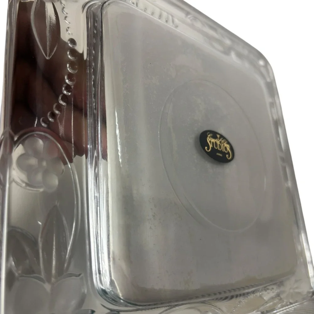 Crystal Clear Signatures Arcadia Square Picture Frame, 5x5 Photo Frosted Crystal